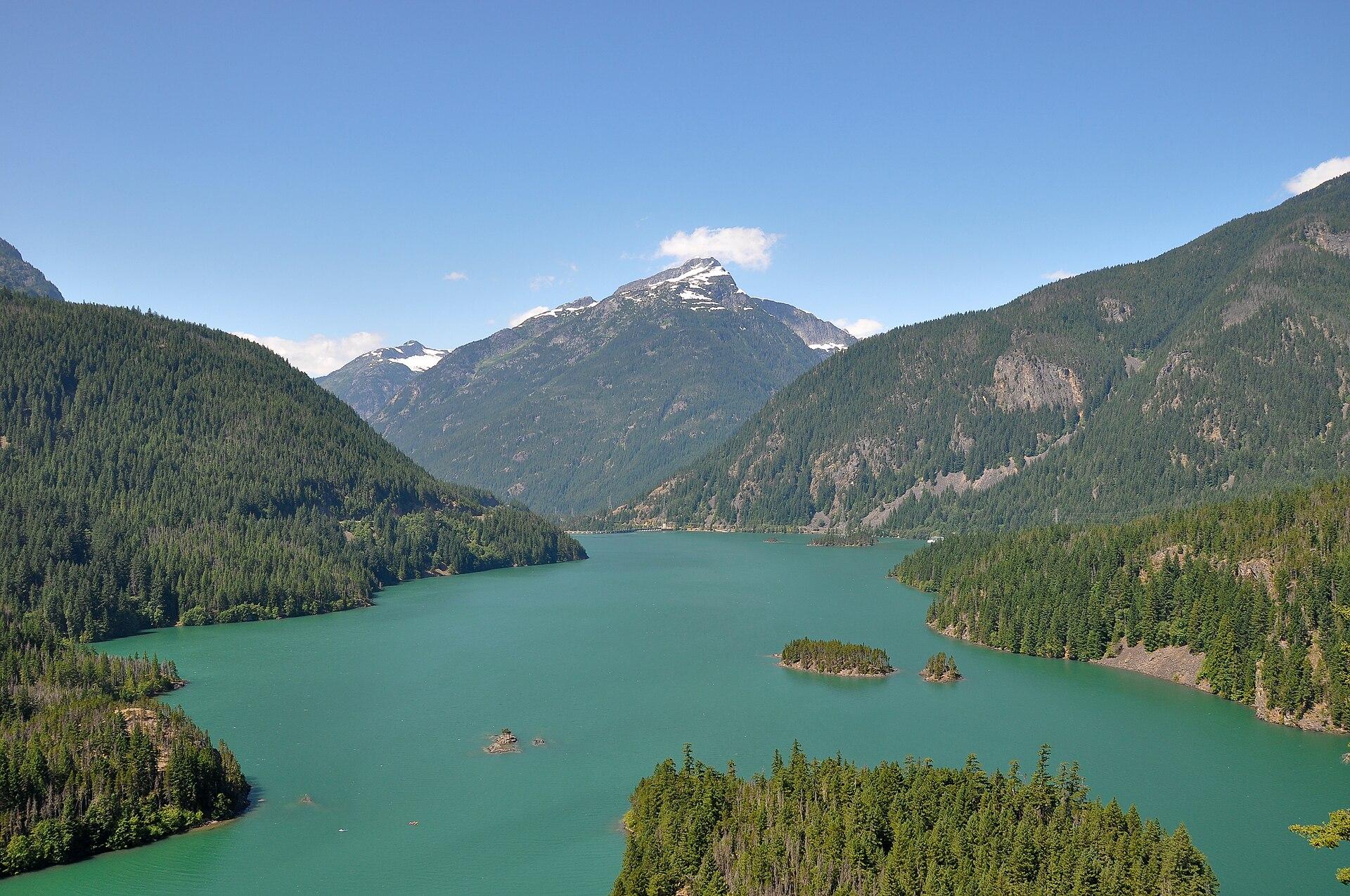 Turquoise water of Diablo Lake surrounded by North Cascades peaks
